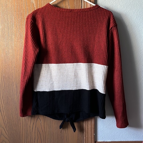 Fall Top - Picture 4 of 4